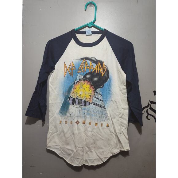 vtg 80s DEF LEPPARD PYROMANIA ROCK TOUR 1983 TILL DROP RAGLAN 3/4 SLV t-shirt S
